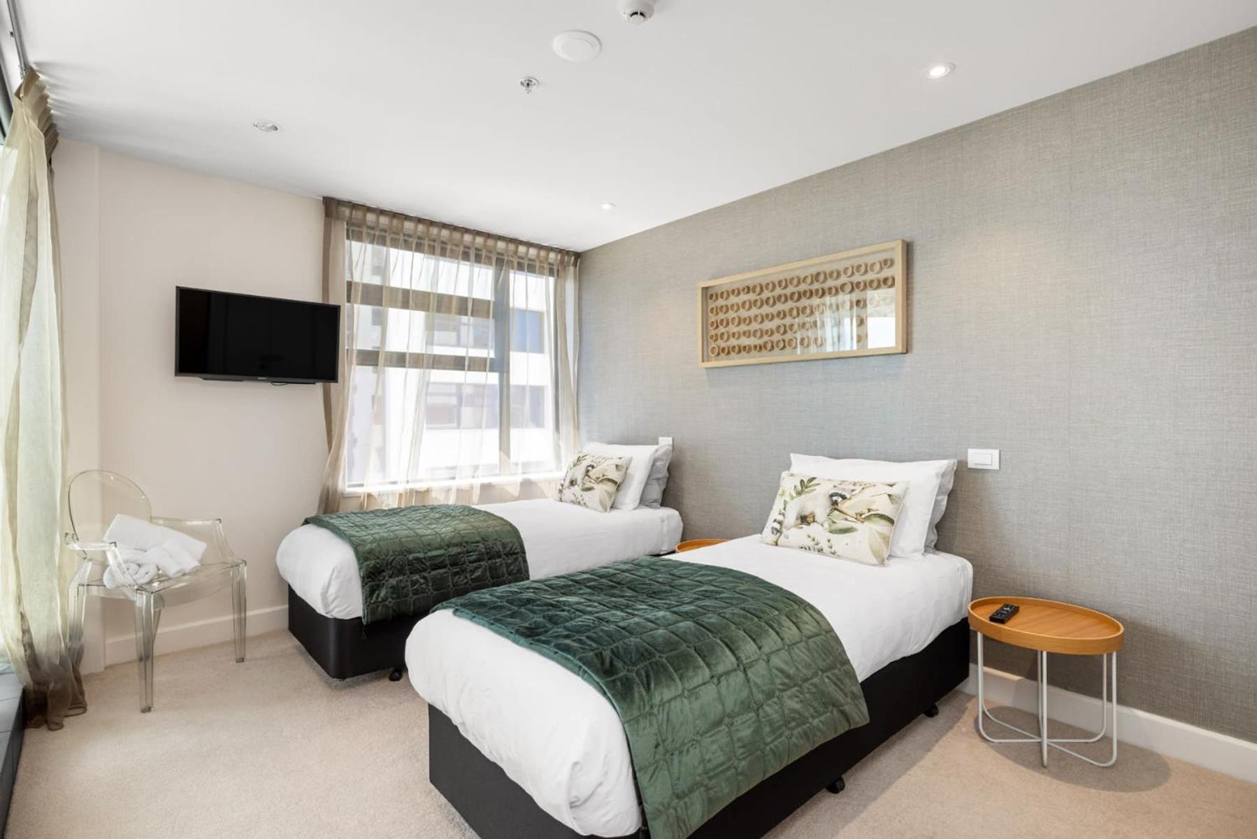 Luxury Ocean & Harbour Views - Heated Pool, Main Beach & Gym เมาท์มองานุย ภายนอก รูปภาพ