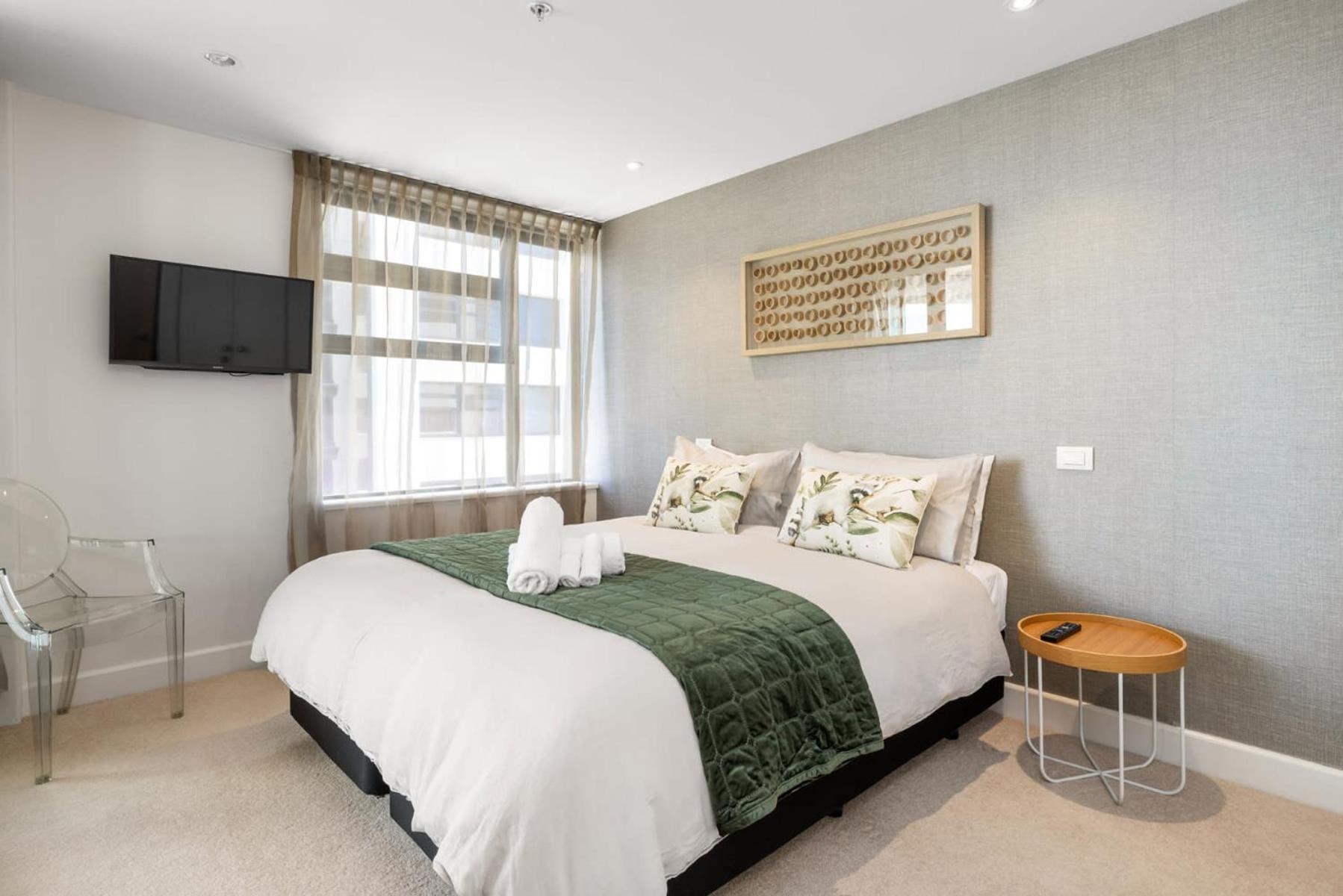 Luxury Ocean & Harbour Views - Heated Pool, Main Beach & Gym เมาท์มองานุย ภายนอก รูปภาพ
